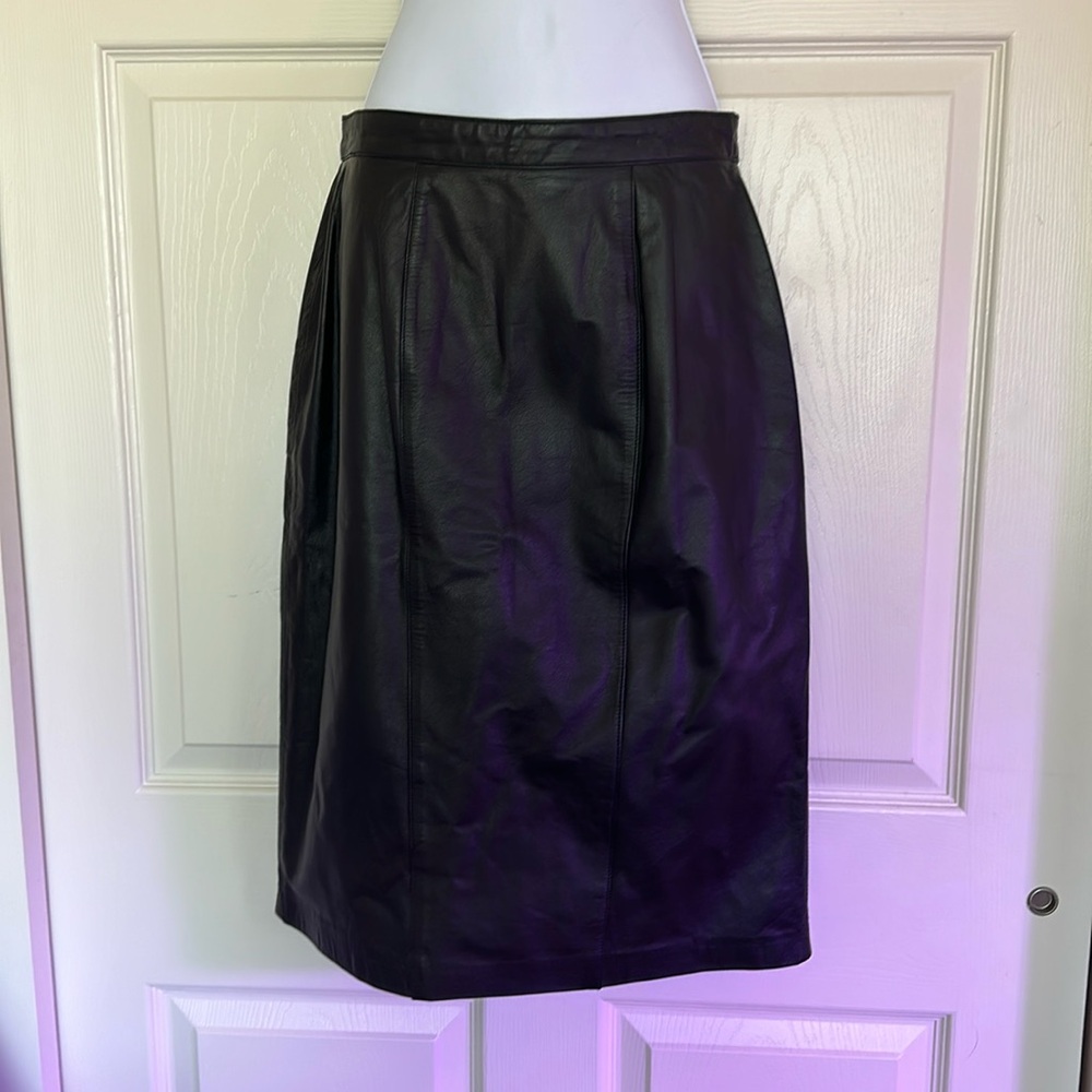 Long leather skirt. Size 8